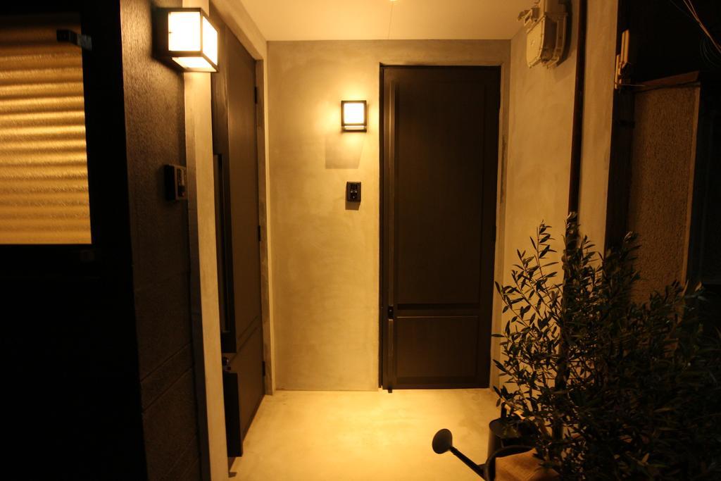 Sekai Hotel Momiji Осака Экстерьер фото